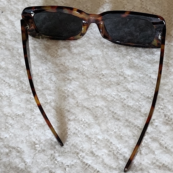 VINTAGE rectangular tortoise sunglasses - Picture 4 of 4